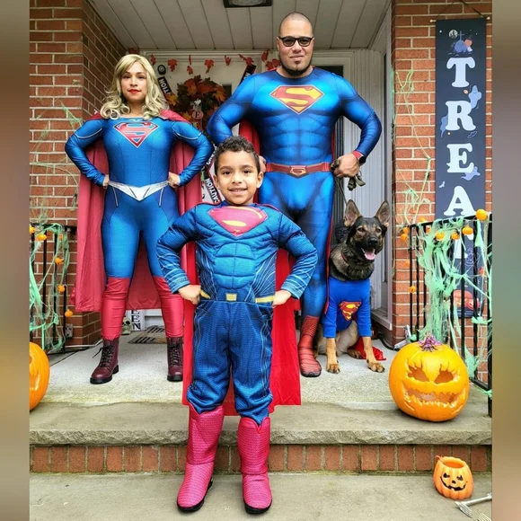 DC Supergirl Costume 🦸♀️ - Picture 2 of 12